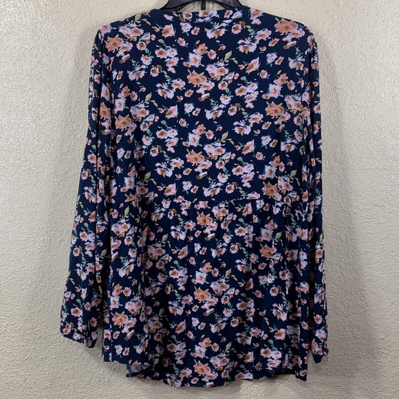 Lauren Conrad Blouse - Picture 10 of 13